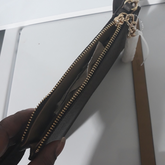 NWT MICHAEL KORS BELT WALLET CHAIN SIZE M. COLOR BROWN. - Picture 8 of 12